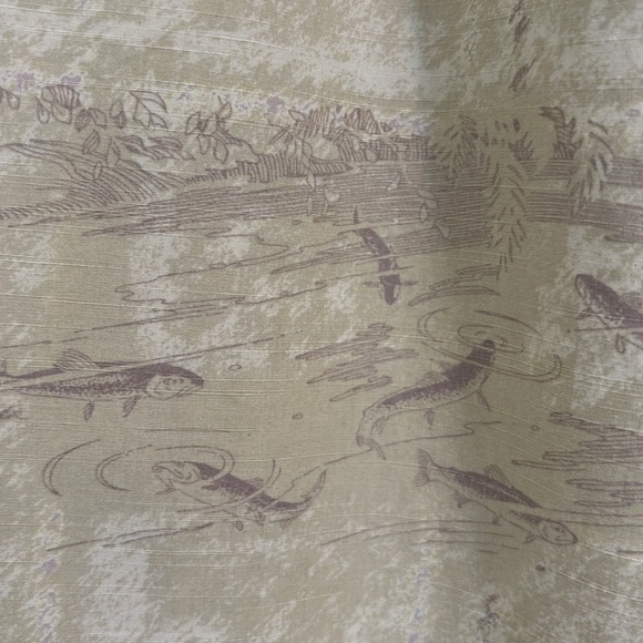 Columbia River Lodge Men’s short sleeve button down shirt - Picture 5 of 6